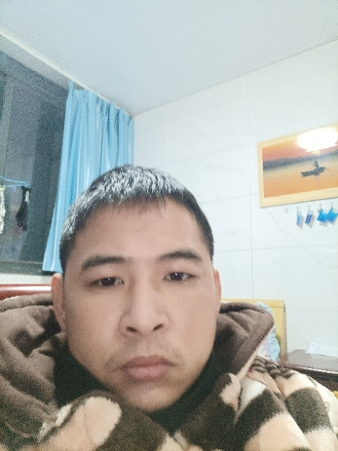 寂寞的第二张照片--宣城认干亲服务网